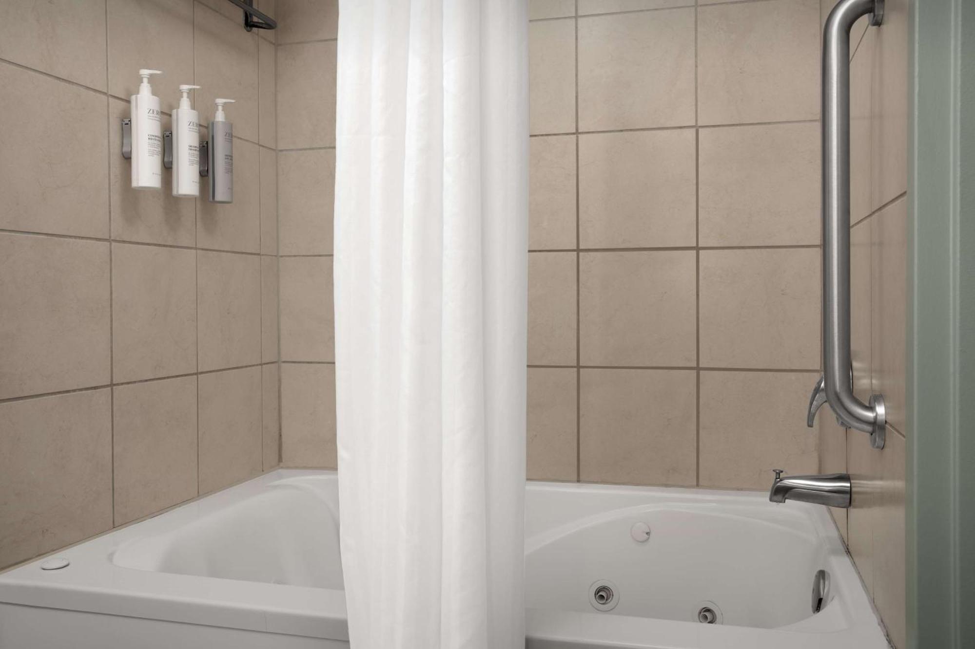 Hilton Garden Inn Columbia/Harbison Ngoại thất bức ảnh